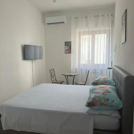 Casa Flora Πανσιόν