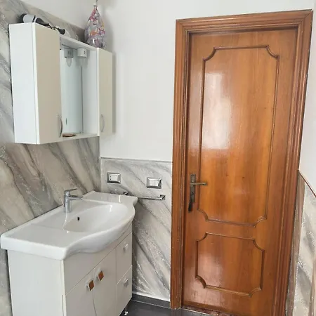 Casa Flora بيسْكيتْشّي